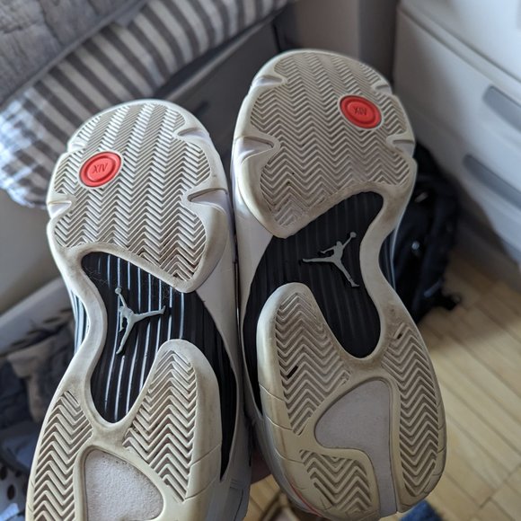 Jordan Retro 14 Desert Sand - Picture 2 of 8